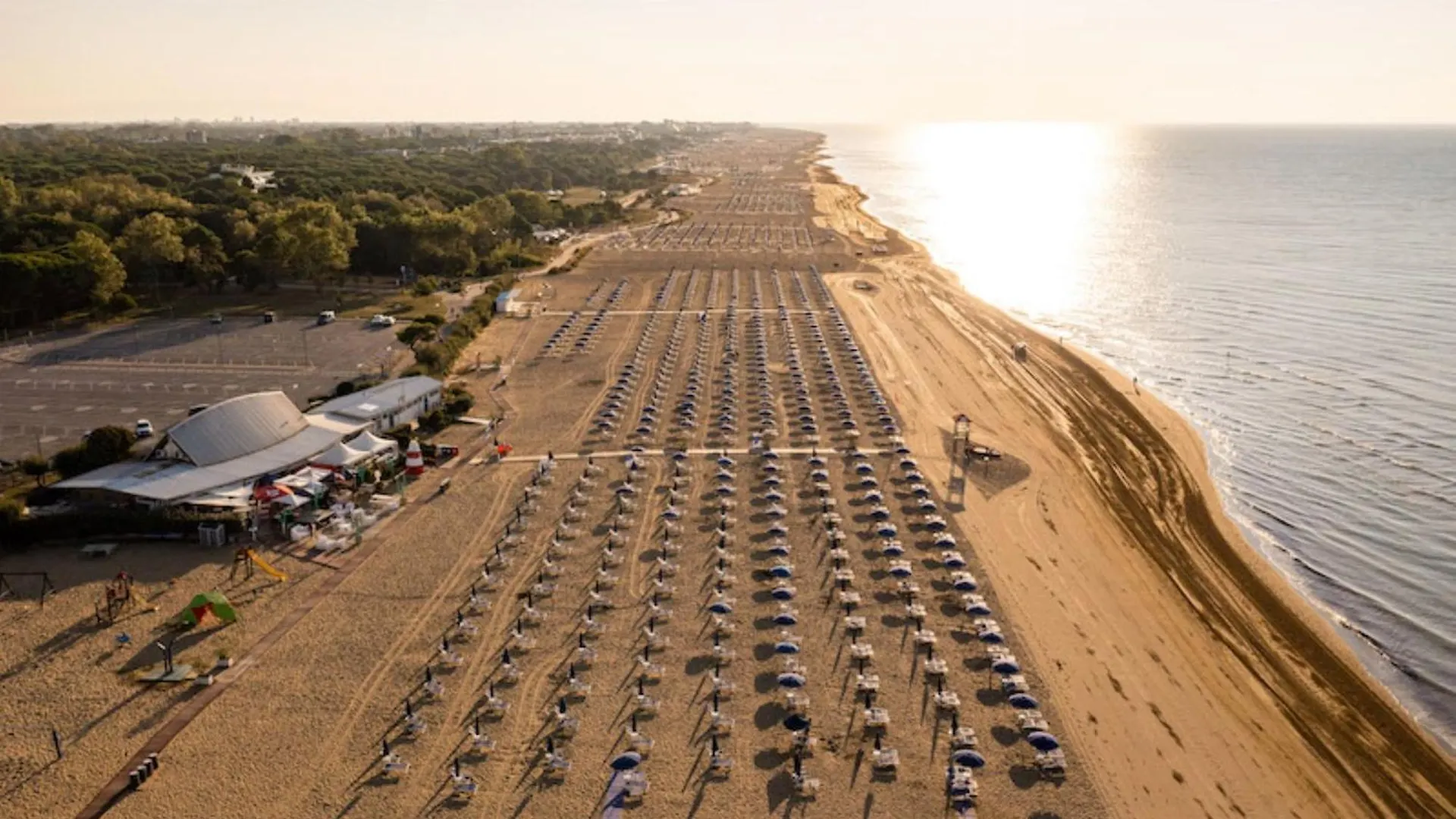 Beachside Tranquility In Our 1 Bedroom Apartment By Beahost Rentals Bibione Italy